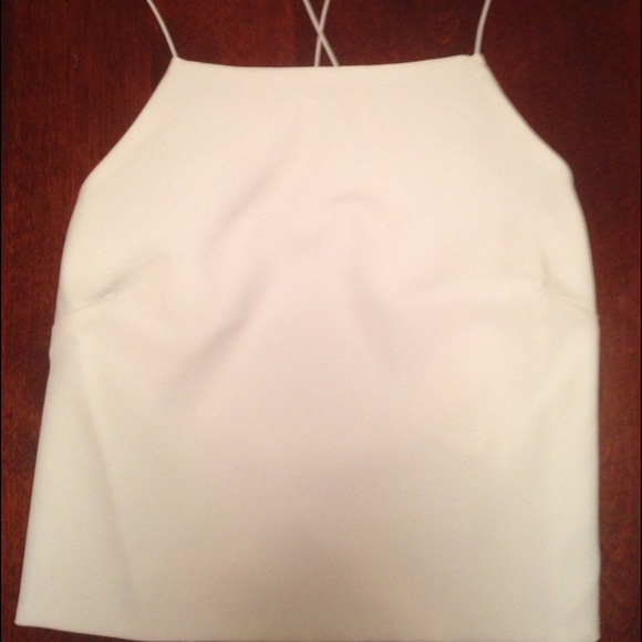 Tobi White Open Back Top - Picture 3 of 4