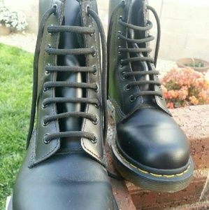 Women's Black Dr.Martens