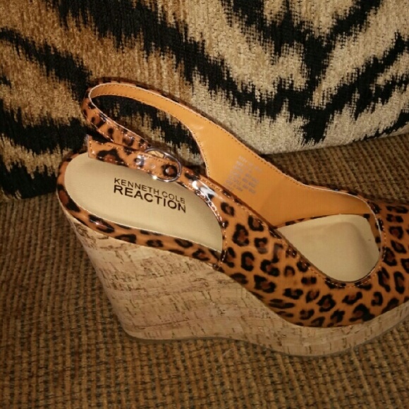 Peep Toe Wedge Sandle