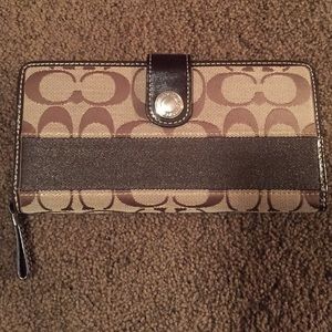Coach wallet