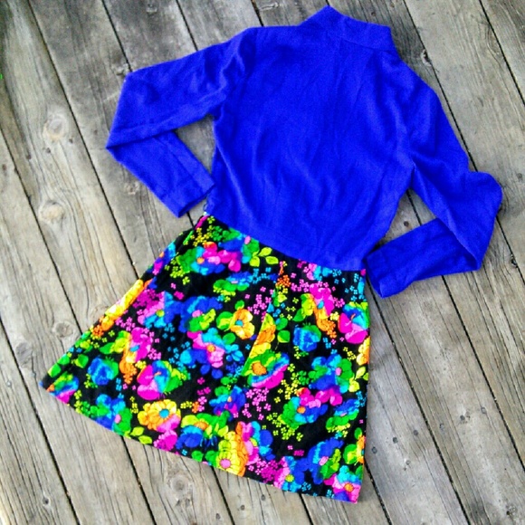 Retro Vintage Vibrant Floral Dress - Picture 4 of 4