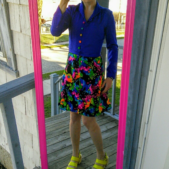 Retro Vintage Vibrant Floral Dress - Picture 2 of 4