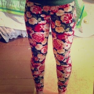 🌹New Floral Rose Leggings