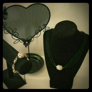 Bedazzle Pearls Zebra Print Necklace and Bracelet