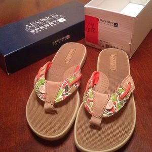 Sperry sandals selfish linen/multi colored