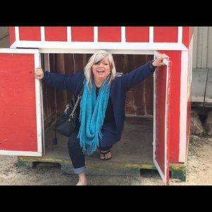 Meet your Posher, Sharon