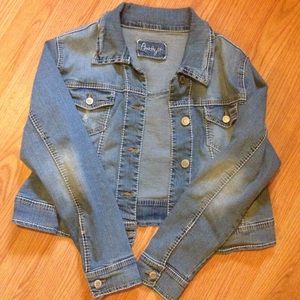 Short jean jacket
