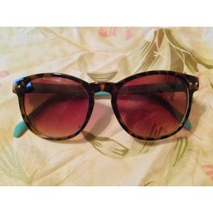 Tortoise sunnies