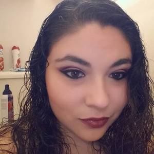 Meet your Posher, Lorraine