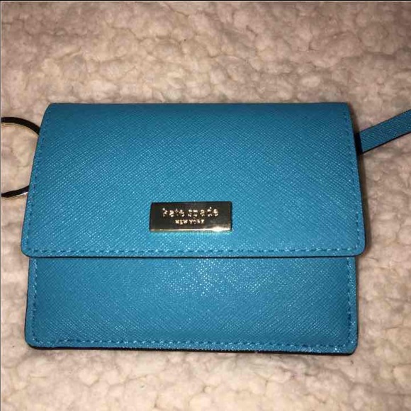 🚫 SOLD ON MERC 🚫 - Picture 2 of 4