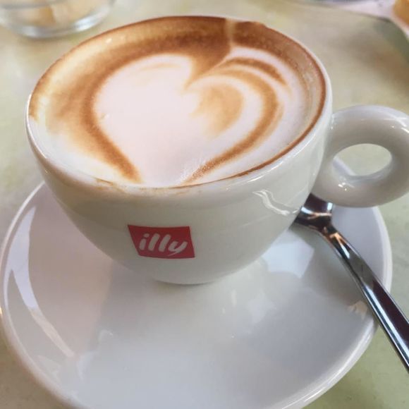 Meet the Posher Other - Meet your Posher, Deb