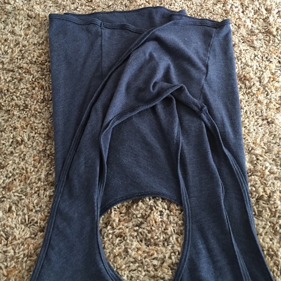 HOLLISTER TOP - Picture 4 of 4