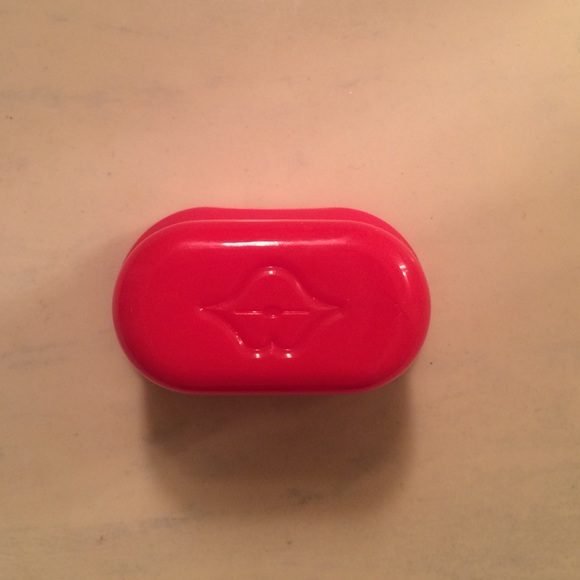 Lip plumper!