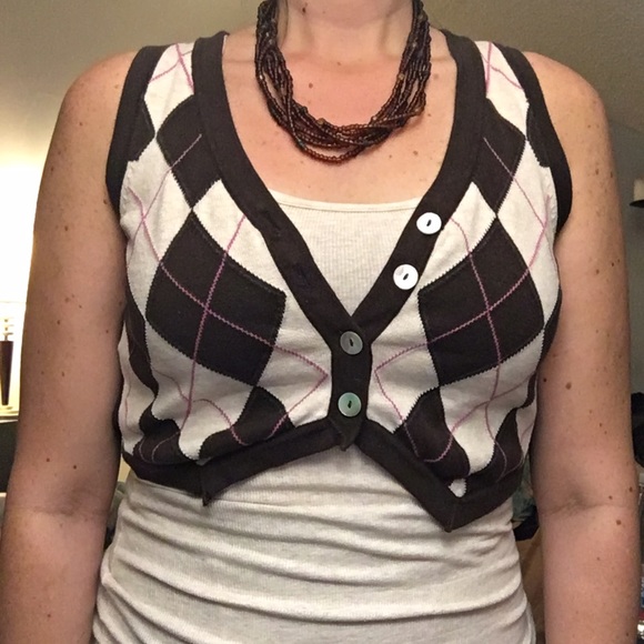 Argyle crop vest