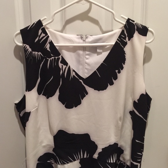 Spring Dress - Picture 2 of 4