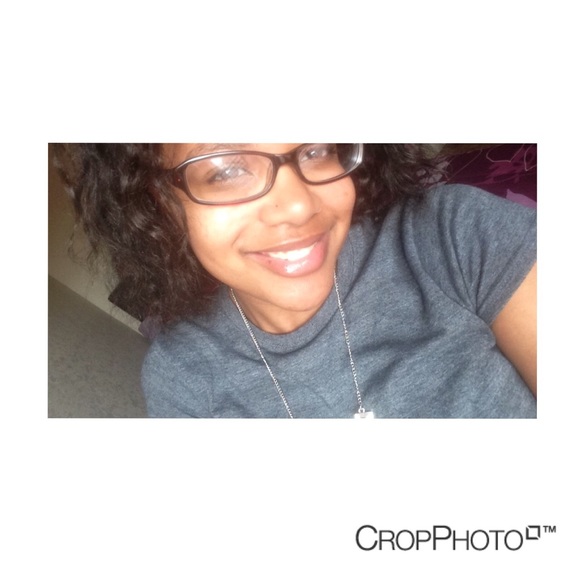 Meet your Posher, Ashlie