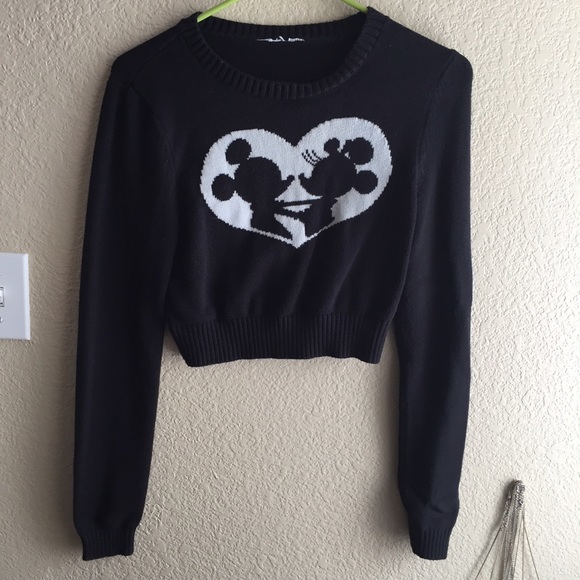 Disneyland crop top - Picture 1 of 3