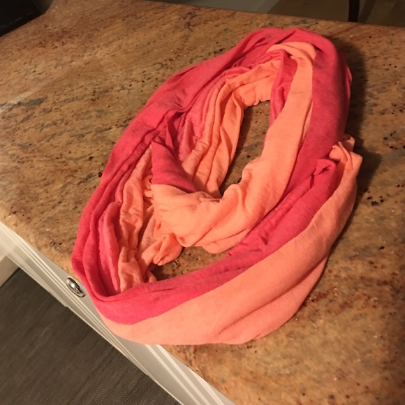 Infinity scarf