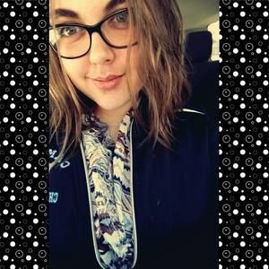 Meet your Posher, Caitlee