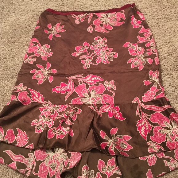 Floral print skirt