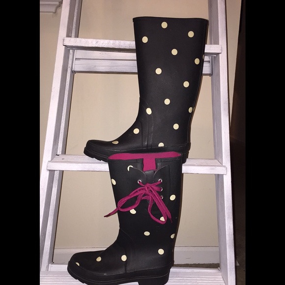 Super cute rainboots