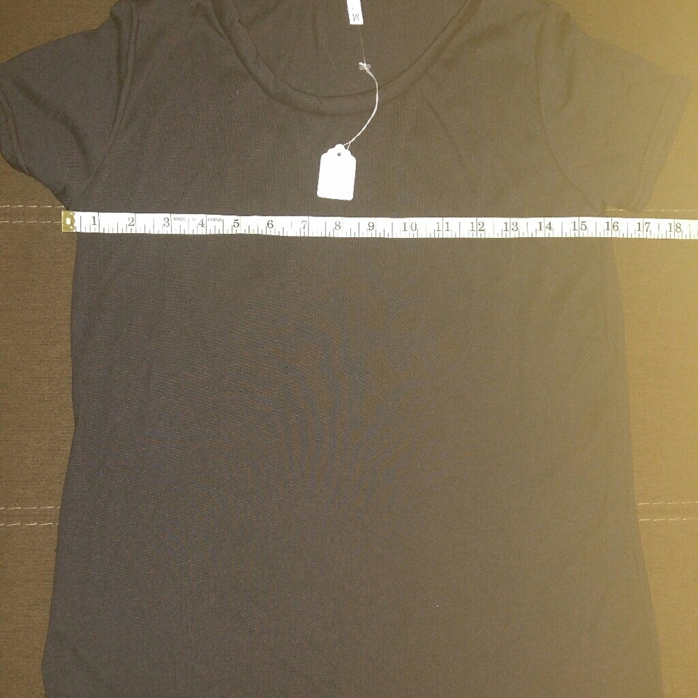 Angel wing T-shirt-Priced to get gone - Picture 3 of 4