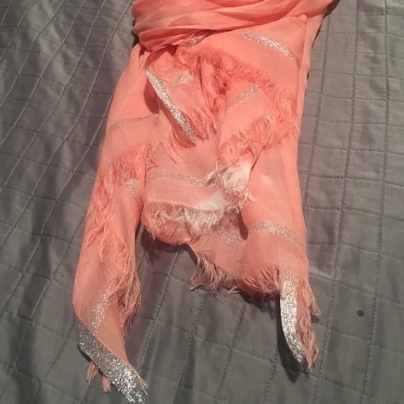 Scarf - Picture 2 of 4