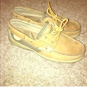 Not Sperrys ( Maui Island )