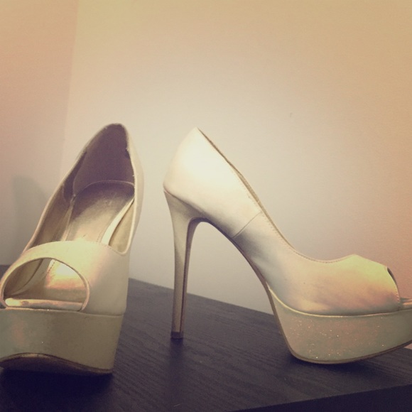 High Heels - Picture 1 of 1