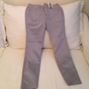 Adorable JCRew cargo skinny pants from