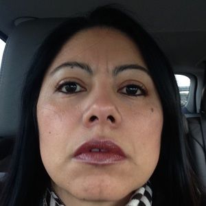 Meet your Posher, Claudia