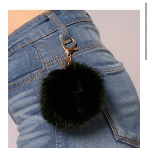 Fuzz key chains - Picture 2 of 4