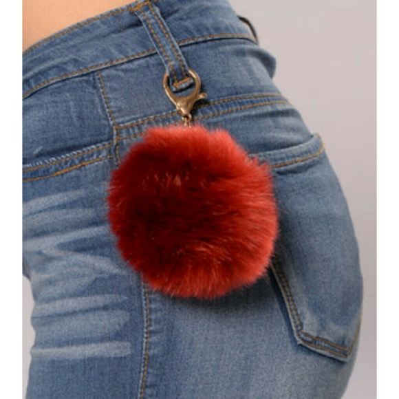 Fuzz key chains - Picture 3 of 4