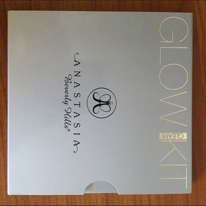 Anastasia Glow Kit || LIMITED EDITION