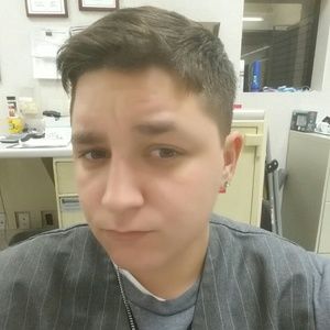 Meet your Posher, Lena