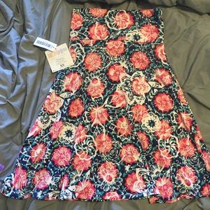 XS LuLaRoe Azure skirt NWT
