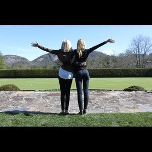 Meet your Posher, Deborah