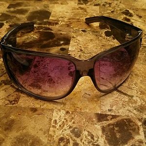 Reduced! ❤❤❤GUCCI RHINESTONE SUNGLASSES