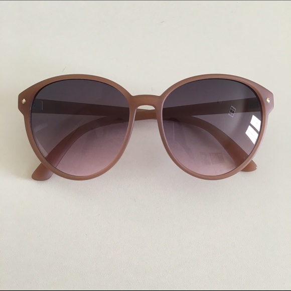 ✂️✂️✂️7 for all Mankind Nude sunglasses
