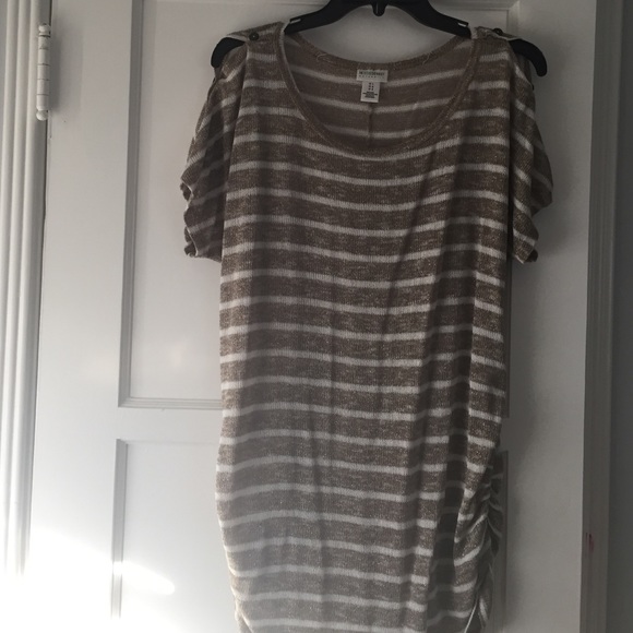 Maternity shirt