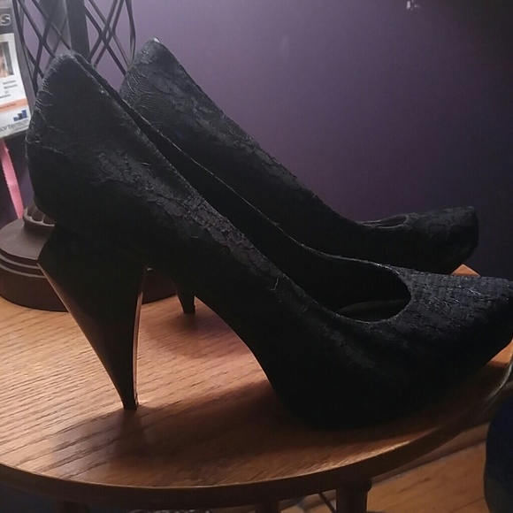 Dollhouse Lace Heels