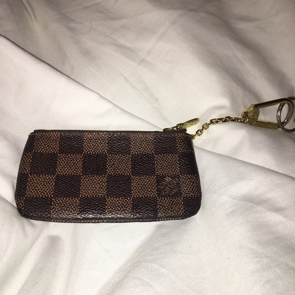 AUTHENTIC LV POUCH