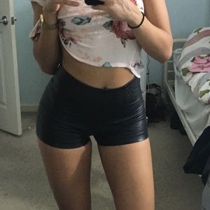 Faux Leather shorts