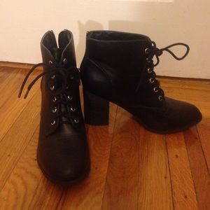 Diba Tracey Booties (black)