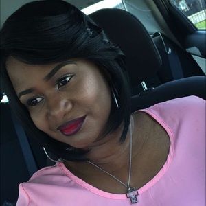 Meet your Posher, Catina