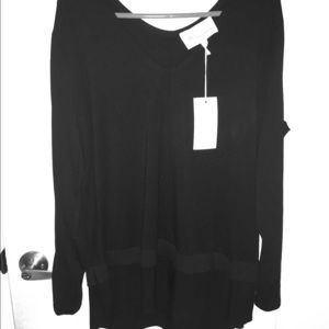 Black long sleeve Vince Camuto top