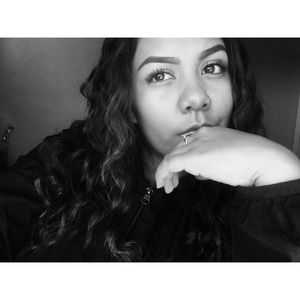 Meet your Posher, Sonya