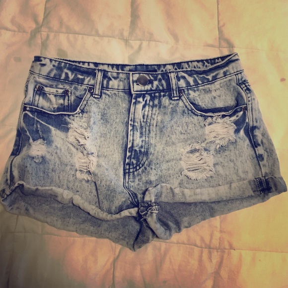 Ripped high waisted jean shorts