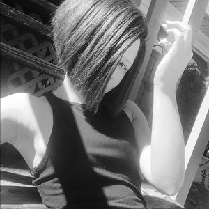 Meet your Posher, Brittney