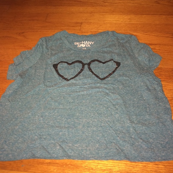 Blue shirts with sunglasses on it - Picture 1 of 1